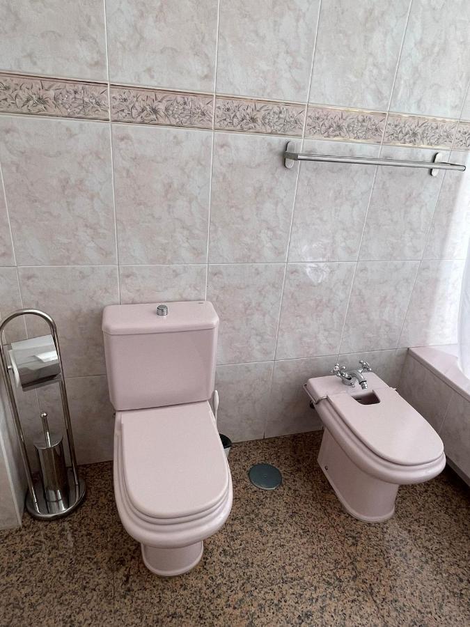 Encantadora Habitacion Privada Cerca Del Mar Málaga Kültér fotó