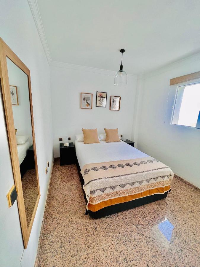 Encantadora Habitacion Privada Cerca Del Mar Málaga Kültér fotó